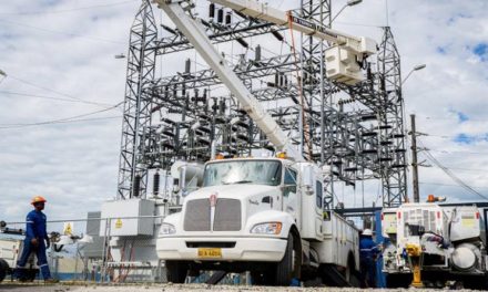 Contratan servicios de energía eléctrica adicional ante apagones en Ecuador