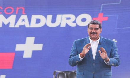 Presidente Maduro augura que Referendo Consultivo batirá récords de participación