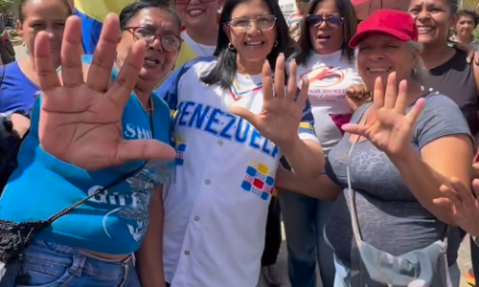 Jefa de campaña de Aragua realizó recorrido durante el simulacro electoral
