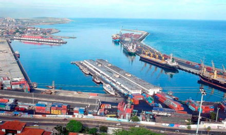 Venezuela moderniza puertos y construye buques para fortalecer el transporte marítimo