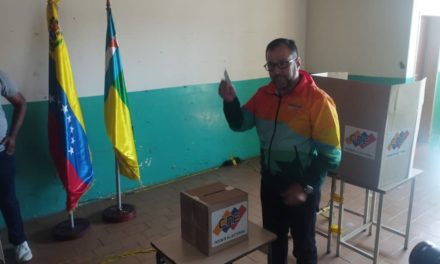 Canciller Yván Gil ejerció su derecho y ratificó el primer lugar del sistema electoral venezolano
