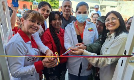 Gobernadora Karina Carpio reinauguró el CPT “La Esperanza” en FLA