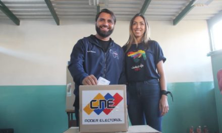 Alcalde Rafael Morales ejerció su derecho al voto