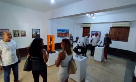 Inauguraron Exposición Colectiva “Artistas y Amigos del Museo Nueva Cádiz”