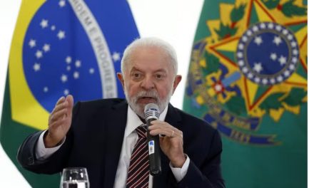 Lula convocó a revolución cultural en educación de Brasil