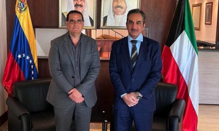 Venezuela afianza cooperación estratégica de inversión con Kuwait