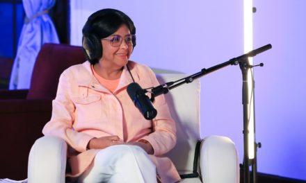 Vicepresidenta Rodríguez contó su historia en Podcast del presidente Maduro