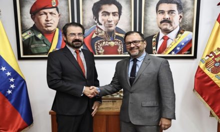 Canciller Yván y embajador de España fortalecen diálogo diplomático