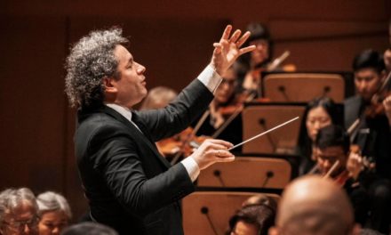 Gustavo Dudamel gana el Grammy a mejor actuación de una orquesta
