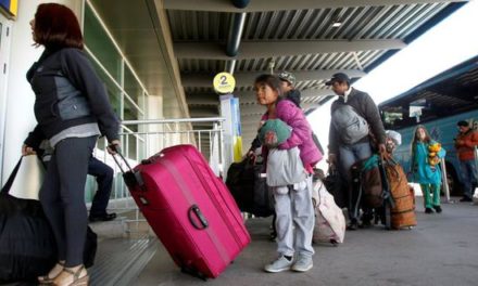 Más del 70% de ciudadanos en Ecuador desea migrar