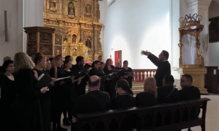 Coro de la FCNM participó en misa aniversario de la Defensoría del Pueblo