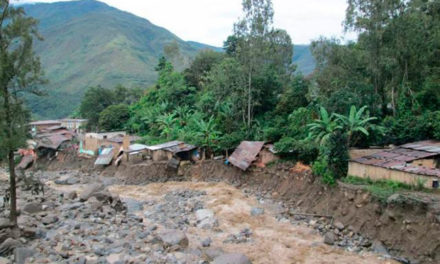 Gobierno de Perú declaró emergencia en 70 distritos del país por intensas lluvias