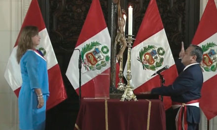 Presidenta Boluarte juramentó a nuevo primer ministro de Perú