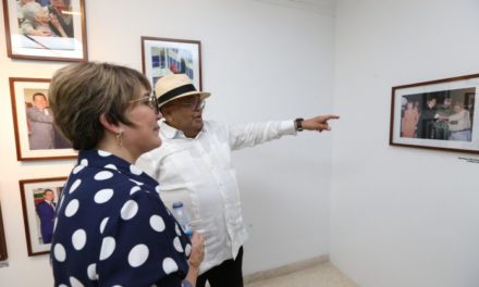 Inauguran exposición «Todo Frasso y Chávez Yo Te Vi» en La Habana