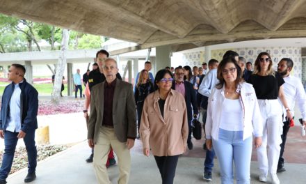 Vicepresidenta Delcy Rodríguez entregó espacios recuperados de la UCV