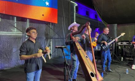 Aragüeños disfrutaron de Festival Llanero en Plaza Bolívar