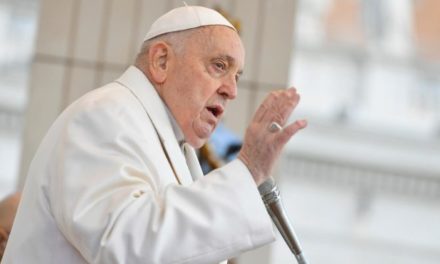 Papa Francisco reafirmó llamado a negociación para la paz en Ucrania