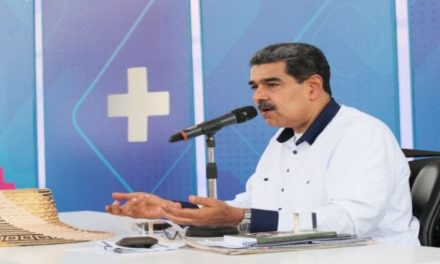 Cinco generaciones postularon a Maduro para comicios del 28J en el «poliedrazo»