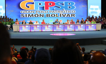 Gran Polo Patriótico proclamó a Maduro como candidato para las presidenciales