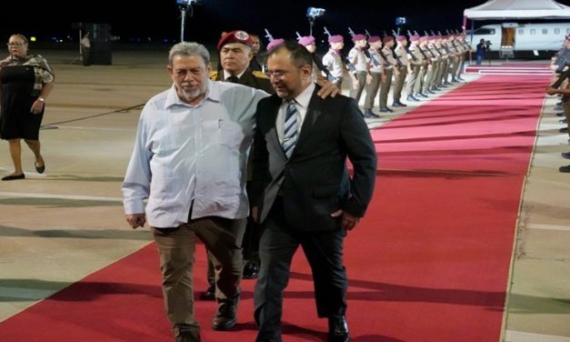 Arriban a Venezuela primeros ministros del Caribe para cumbre ALBA-TCP