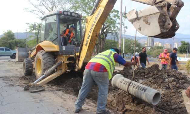 Sustituidos colectores de aguas servidas en Los Olivos Nuevos