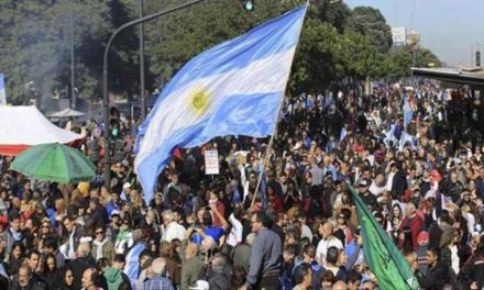 Trabajadores anuncian nueva jornada de protestas en Argentina