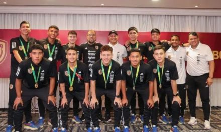 Vinotinto Futsal Sub-17 llegó al pais luego de colgarse el oro