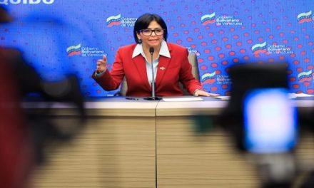 Vicepresidenta Delcy Rodríguez llega a Holanda para defender la verdad de Venezuela
