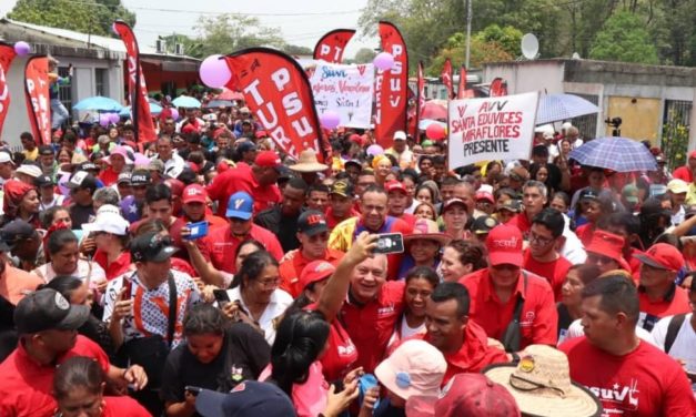 Presidente Maduro destaca optimismo y fuerza del pueblo de Turén