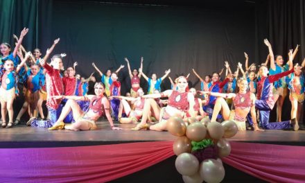 Por todo lo alto Academia de Bailes Creart’s celebró su Gala Latina 2024