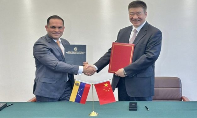 Activarán vuelos comerciales entre Venezuela y China