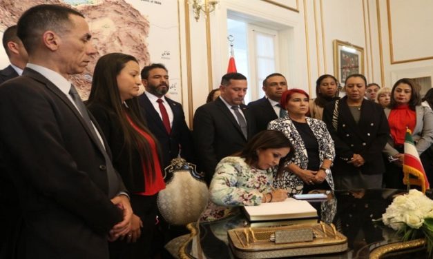 Delegación venezolana firmó en Ankara libro de condolencias en honor a presidente Raisi