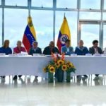 Gobierno colombiano y delegación del ELN reanudaron diálogo en Caracas