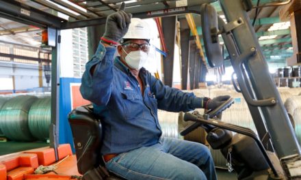 Clase obrera de la CVG CABELUM impulsa producción nacional del aluminio