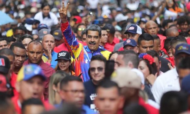 Presidente Maduro se incorpora Caminata de la Juventud contra las sanciones