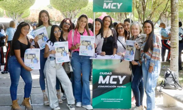 Ciudad MCY compartió su edición impresa en la UBA