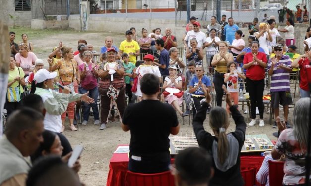 Gobierno regional se reunió con el Poder Popular en Girardot