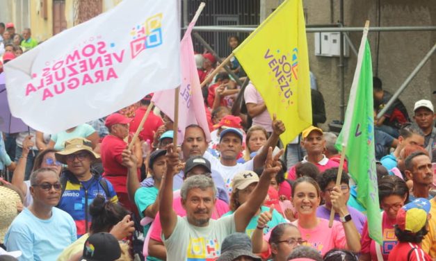 #ENFOTOS | Movimiento Somos Venezuela dijo presente en Ribas en apoyo a presidente Maduro