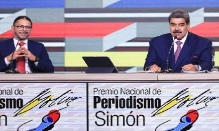 Inicia convocatoria al Premio Nacional de Periodismo Simón Bolívar 2024