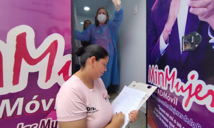 Mas de 400 Unidades de Atención Integral a la Mujer brindan servicios de salud