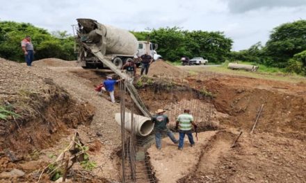 Gobierno regional fortalece la vialidad en el sur de Aragua