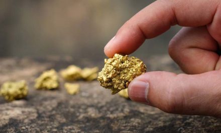 Reportan estabilidad en el precio del oro