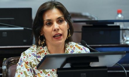 Milei ofrece cargo en la Unesco a senadora a cambio de voto para Ley de Bases