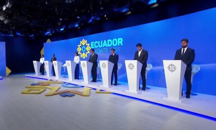 Debate sobre cesión del poder para campaña domina semana en Ecuador