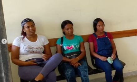 Misión Barrio Adentro organizó sesiones educativas en Costa de Oro