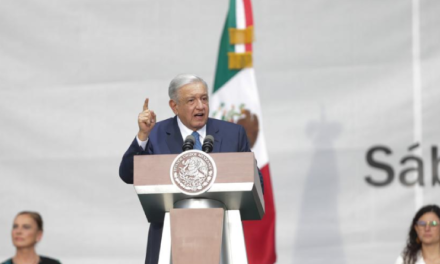Presidente de México critica intervención estadounidense en asuntos exteriores