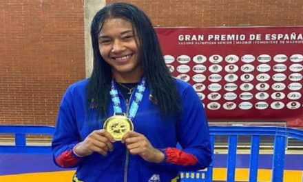 Astrid Montero obtuvo medalla de oro en España