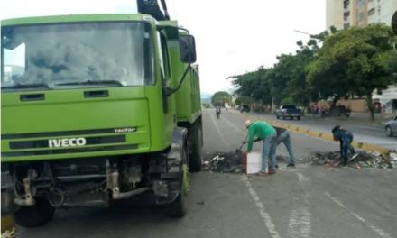 Realizados trabajos de limpieza de vías públicas en Girardot 