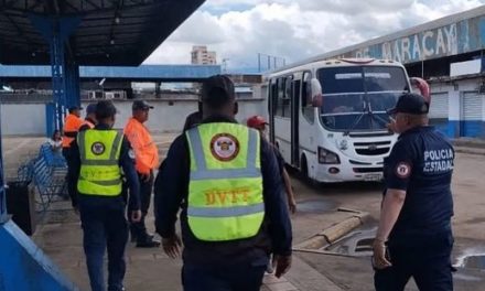 Activan transporte público en el Terminal de Maracay  