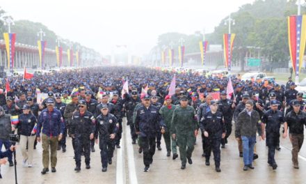 Presidente Maduro en el Día del Policía: «Rompimos con la doctrina imperialista»